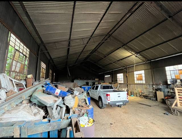 1,700M² WORKSHOP FOR SALE IN DAGGAFONTEIN